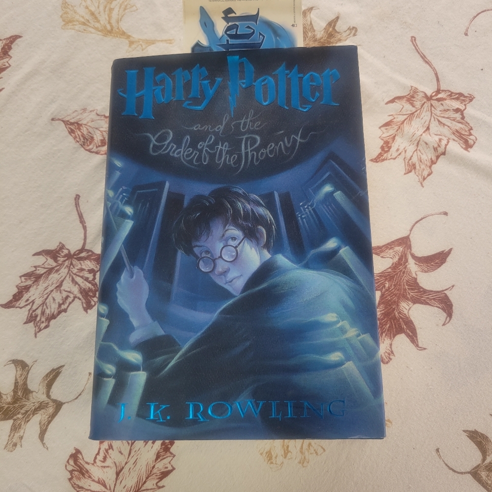 LIKE NEW - Harry Potter and the Order of the Phoenix Book - FIRST EDITION.